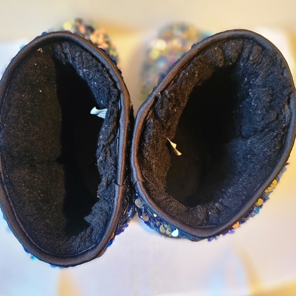 UGG boots - Picture 11 of 11